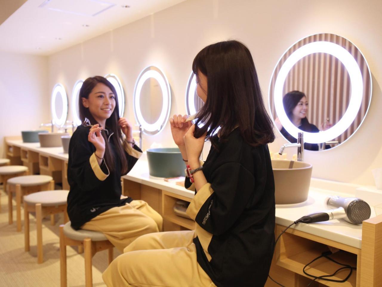 Smart Shizuku Ekimae Kapselhotel