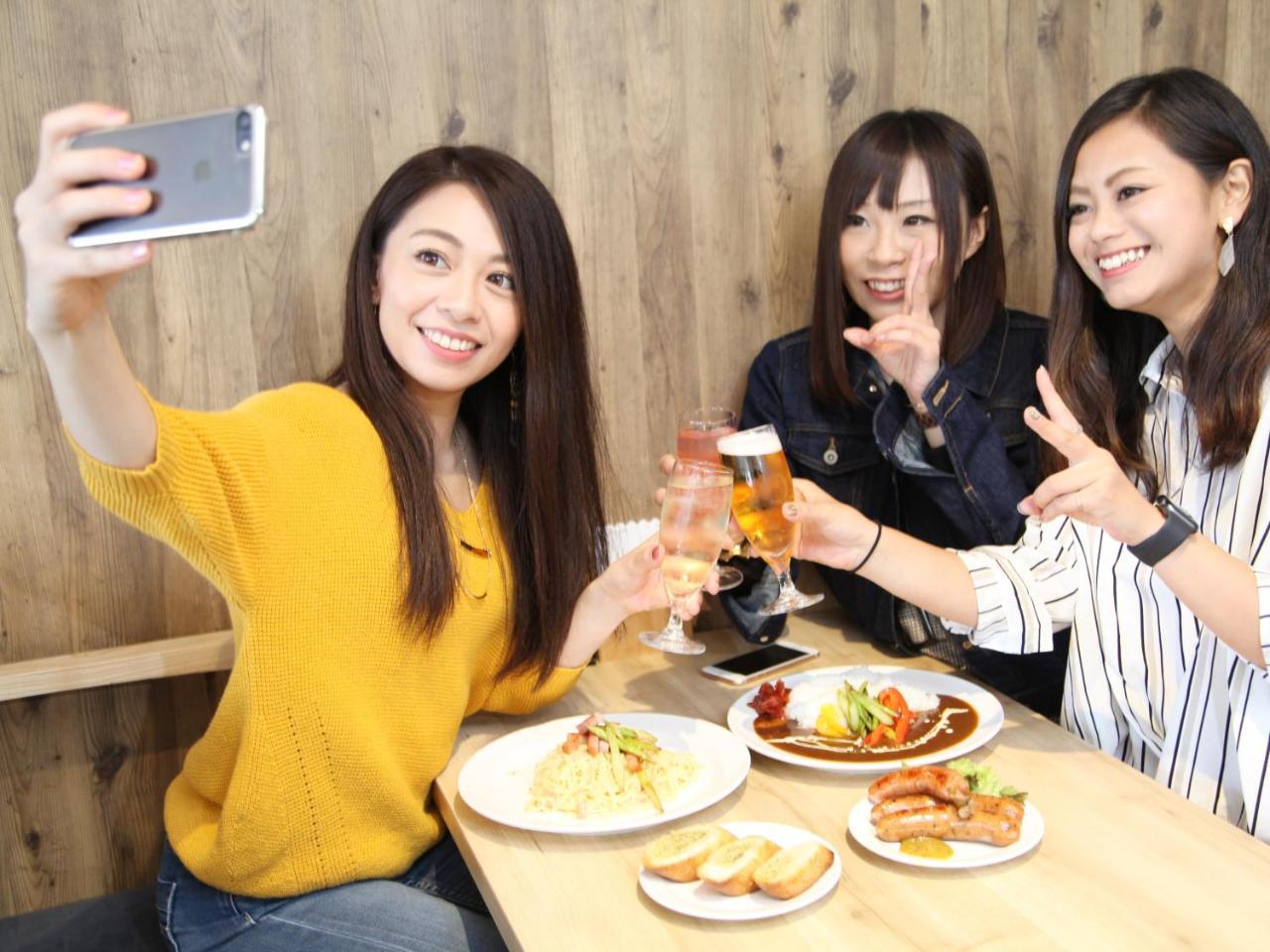 Smart Shizuku Ekimae Kapselhotel